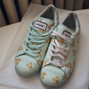 Reebok BBC Ice Cream Teddy Bear Low Sneakers